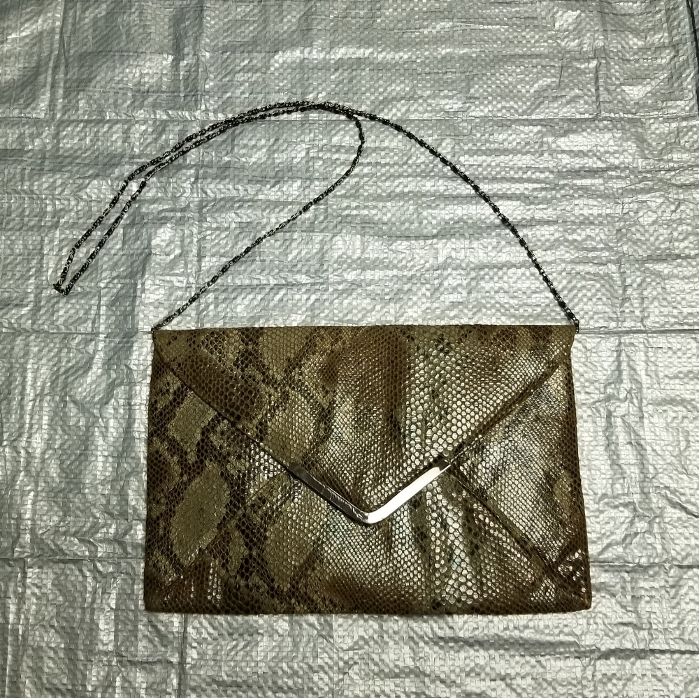 🍁🌺Attitude(Jay Manuel) camo clutch bag with detachable chain - Picture 2 of 7